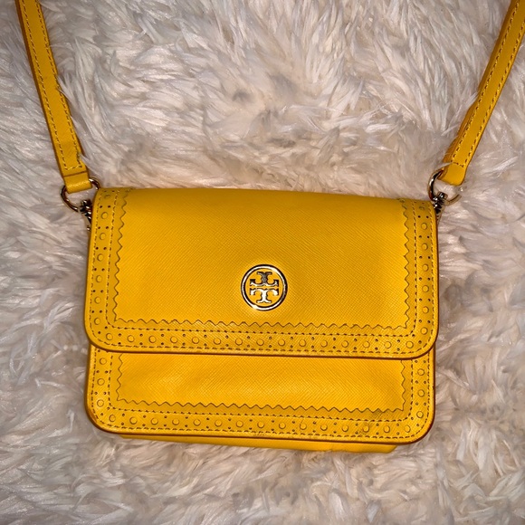 Tory Burch Handbags - Tory Burch Mini Robinson Crossbody/ Belt Bag